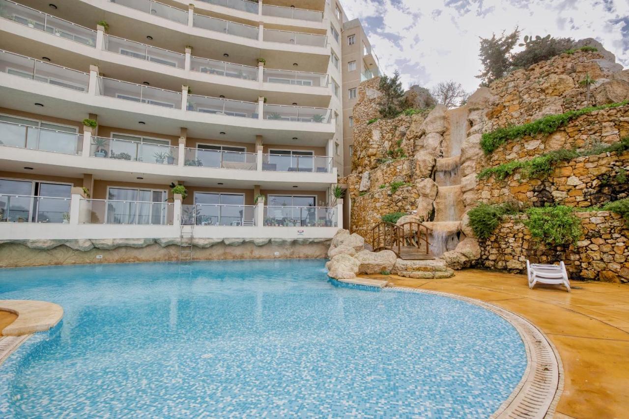 Apartment With Pool-Hosted By Sweetstay Zebbug  Εξωτερικό φωτογραφία