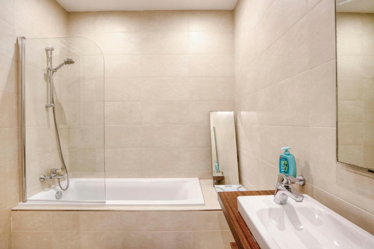 Apartment With Pool-Hosted By Sweetstay Zebbug  Εξωτερικό φωτογραφία