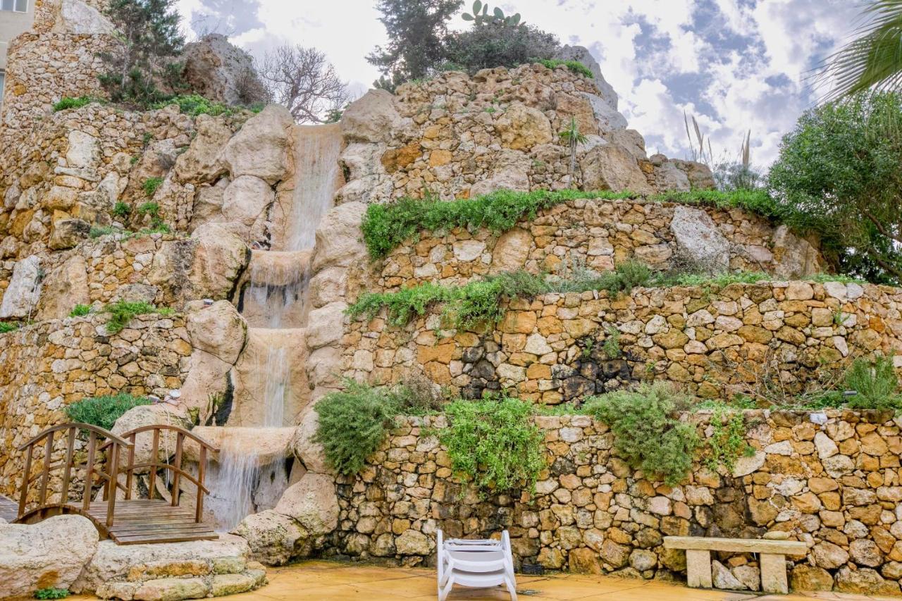 Apartment With Pool-Hosted By Sweetstay Zebbug  Εξωτερικό φωτογραφία