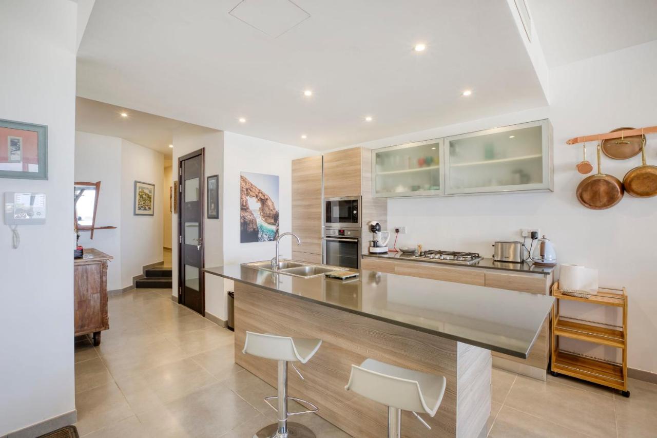 Apartment With Pool-Hosted By Sweetstay Zebbug  Εξωτερικό φωτογραφία
