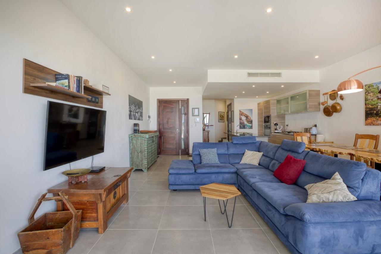 Apartment With Pool-Hosted By Sweetstay Zebbug  Εξωτερικό φωτογραφία